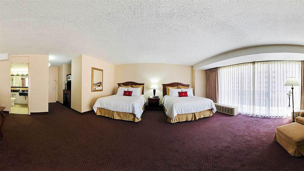 City Place Hotel Saint Louis Bagian luar foto