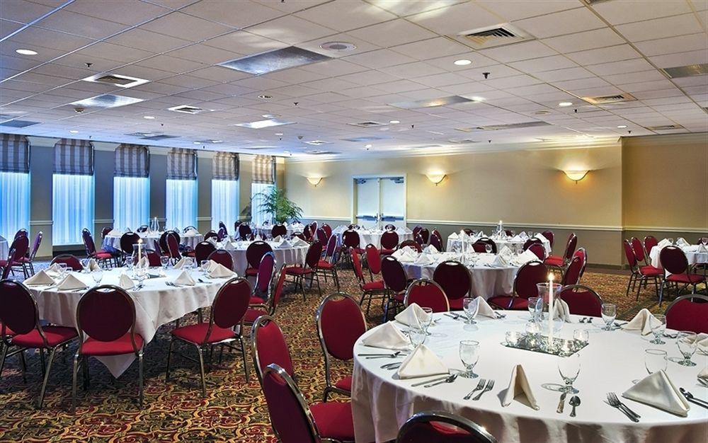 City Place Hotel Saint Louis Bagian luar foto