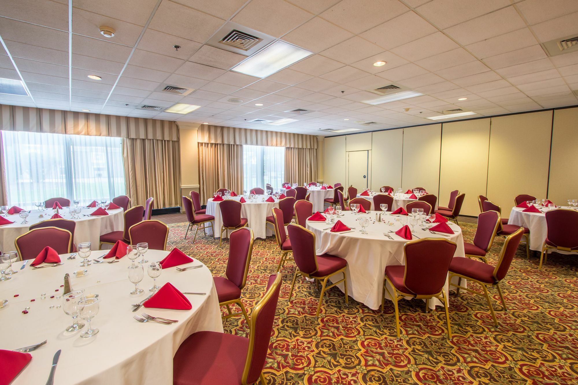 City Place Hotel Saint Louis Bagian luar foto
